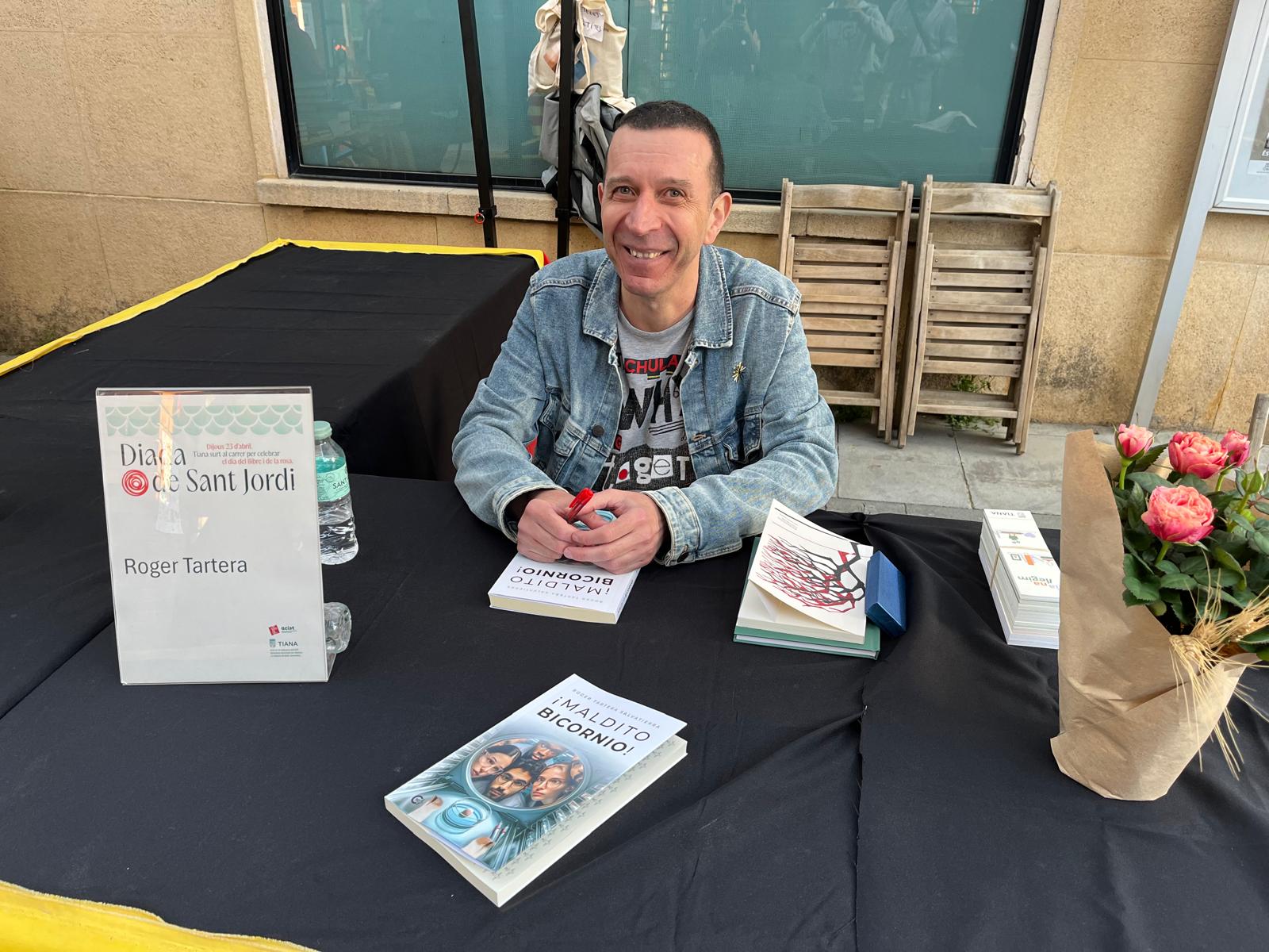 Roger Tartera parla d’un país imaginari i d’una història d’amor en la seva novel·la.